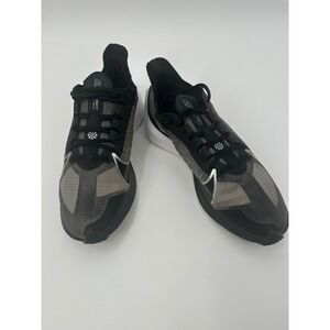 Nike Zoom Gravity women's running shoes‎ in size 10